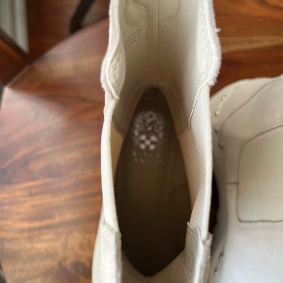 VINCE CAMUTO MILKY WHITE STUDDED MEENDEY PULL-ON BOOTS - Picture 10 of 16